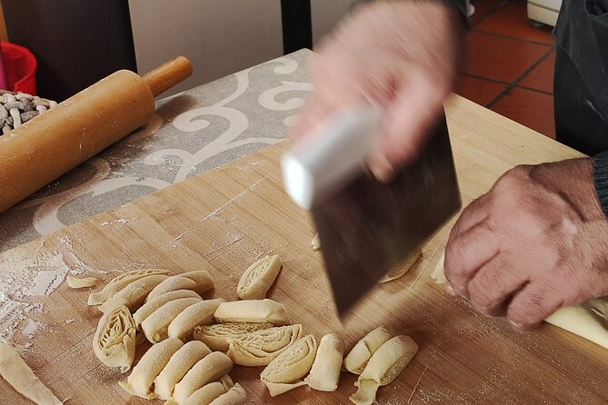 Pompeii. Private Lesson of Neapolitan Cuisine and Local Wine - Pricing and Guarantee