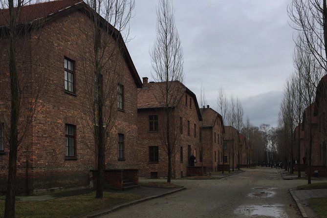 Private 8 Day Memorial Tour: Follow Anne Frank From Amsterdam to Auschwitz - Customizable Itinerary