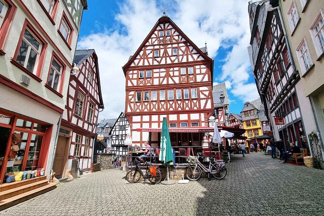 Private Audiobook Audiobook City Rally Around Limburg Cathedral - Start Time: Confirm With Local Provider