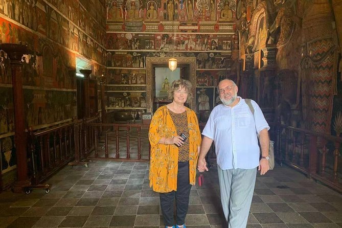 Private Colombo City Tour With English Speaking Chauffeur - Tour Overview