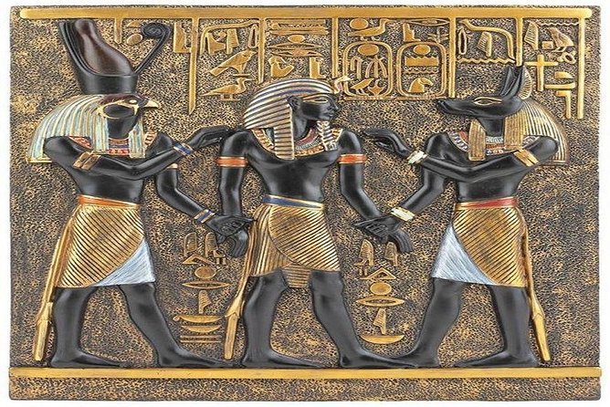 Private Day to Important Tombs in Luxor - Local Cuisine Experience