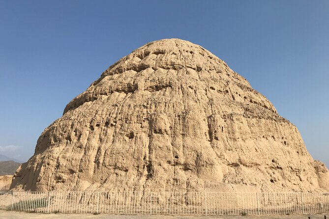Private Day Tour in Yinchuan Including Lunch and Admission Tickets - Booking Process