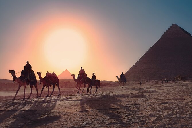 Private Day Tour to the Giza Pyramids, Sphinx and Saqqara - Private Guided Tour