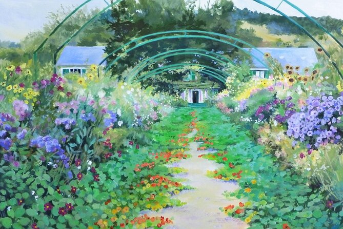 Private Giverny and Montmartre Tour With Pickup - Cancellation Policy