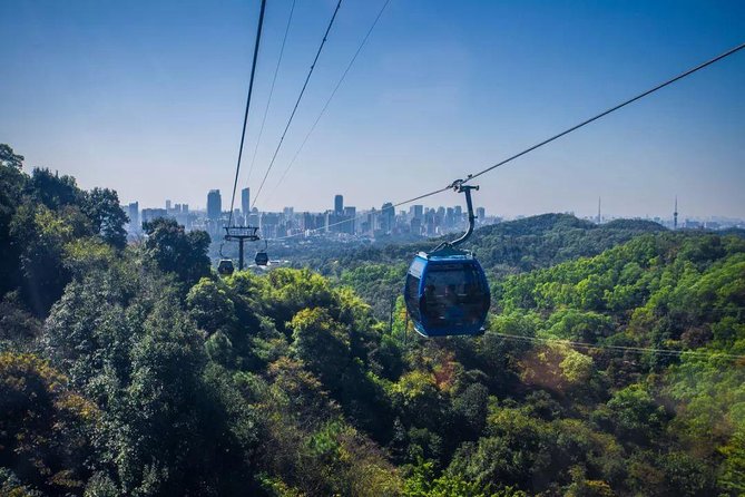 Private Guangzhou Layover Tour to Baiyun Mountain With Dim-Sum Option - What To Expect