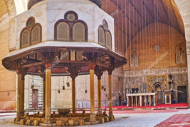Private Half-Day Tour: Cairo Citadel Sultan Hassan and Khan El Khalili Bazaars - Guide Expertise and Commentary
