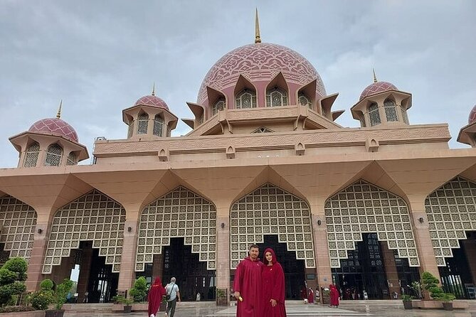 Private Kuala Lumpur City Tour Including Putrajaya and Batu Caves - Cancellation Policy