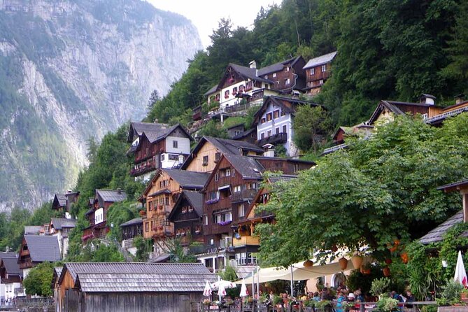 Private One Way Sightseeing Transfer From Prague to Hallstatt via Cesky Krumlov - Inclusions and Services