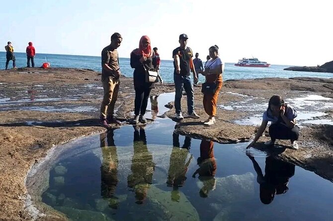 Private Sightseeing Tour of Famous Attractions in Jeju Island - Cancellation Policy