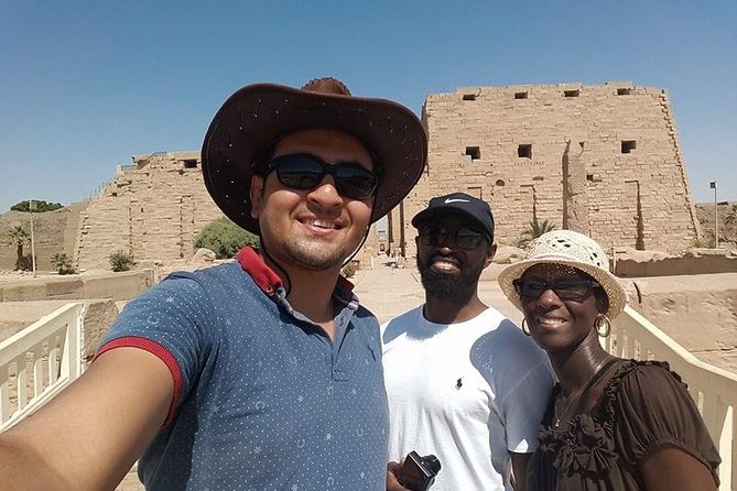 Private Tour East and West Bank From Hurghada Hotel With Expert Guide - What To Expect
