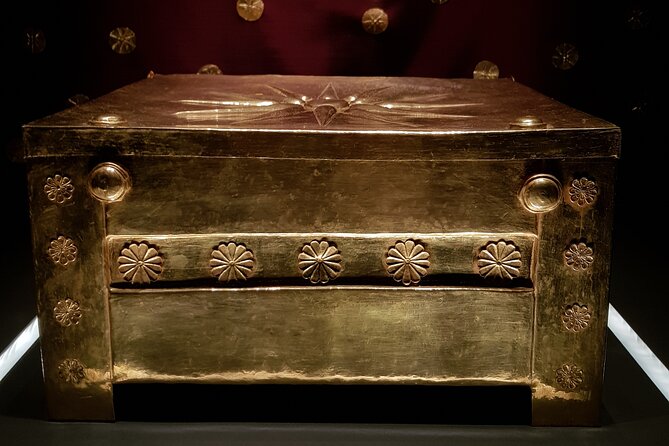 Private Tour From Hotels in Kalithea to Royal Tombs and King Philippos Museum - Itinerary
