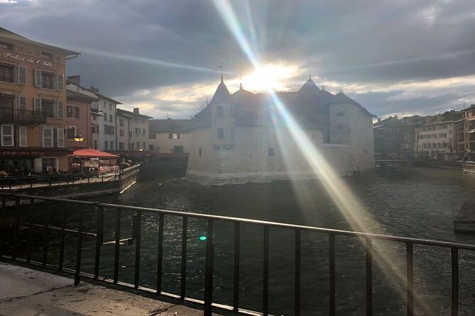 Private Transfer From Geneva Airport to Annecy - Accessibility Information