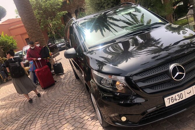 Private Transfer From Marrakech Airport to Marrakech Hotel - Vehicle and Amenities