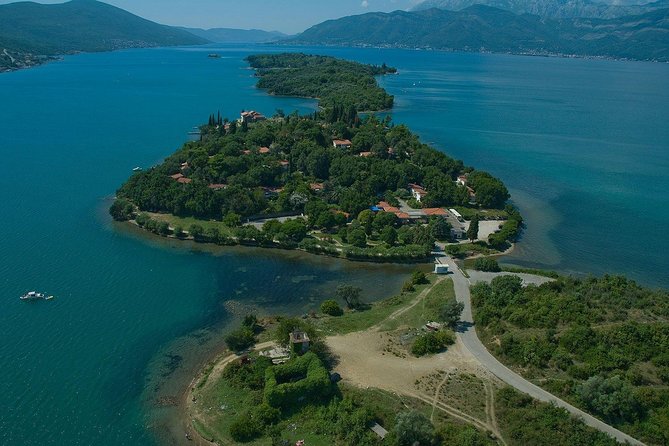 Private Transfer From Nikki or Obala Djurasevica to Tivat Airport - Directions and Map