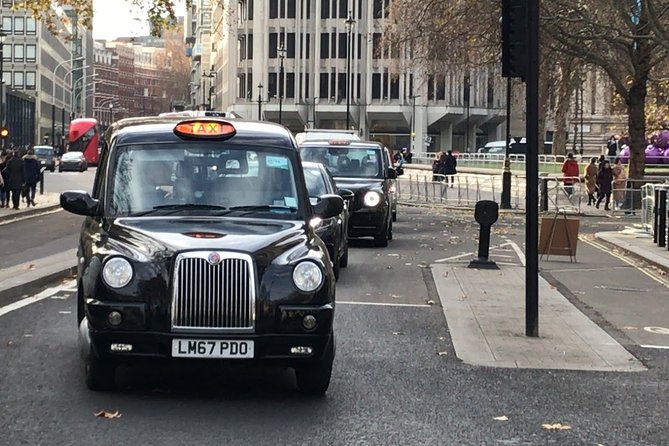 Private Transfers Between London City Airport - London Luton Airport - Additional Services Offered