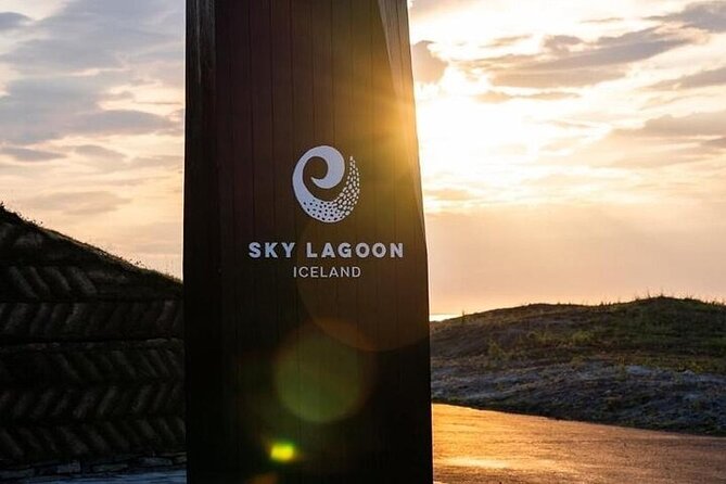 Private Transfers To/From Keflavik Airport to Sky Lagoon - Flight Tracking and Meet and Greet
