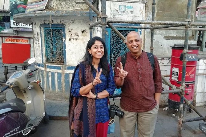 Royal Trails of Udaipur (Guided Half Day City Tour) - Additional Information