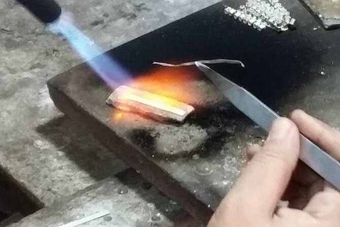 Sacred Monkey Forest Sanctuary and Silver Smith Class Tour in Bali - Meeting and Pickup Information