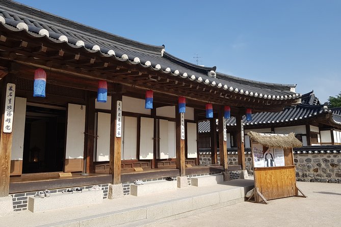 Seoul Morning Tour: Seoul Tower, Namsan Hanok Village, The War Memorial of Korea - Reviews and Recommendations