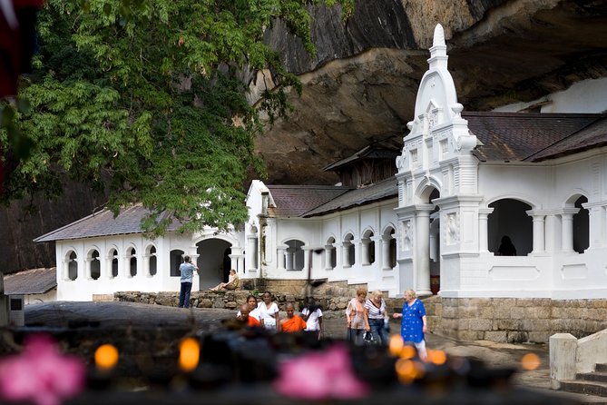 Sigiriya and Dambulla Cave From Kalutara - Price