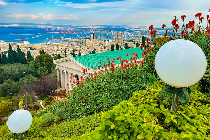 Skip-The-Line Park Güell Private Tour With Transfers - Booking Recommendations