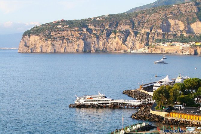 Sorrento Gourmet: Food & Wine Tour With Dinner Led by a Local - Accessibility Features