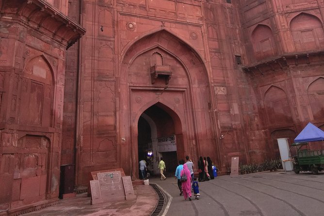 Stories Related to Old Delhi and Red Fort Walk!!!! - Mughal Architecture at Its Finest