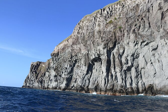Sunset Boat Trip in Ponta Do Cintrão - Safety and Precautions