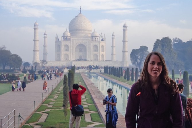 Taj Mahal and Agra Fort Tour by Car- All Inclusive - Lunch and Guide Service