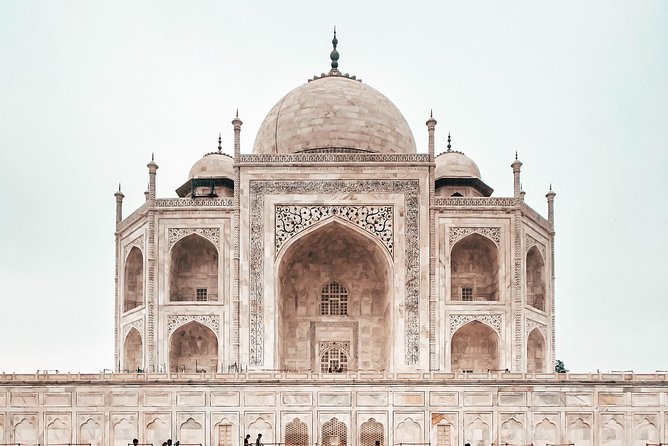 Taj Mahal and Agra Sightseeing in One Day - The Sum Up