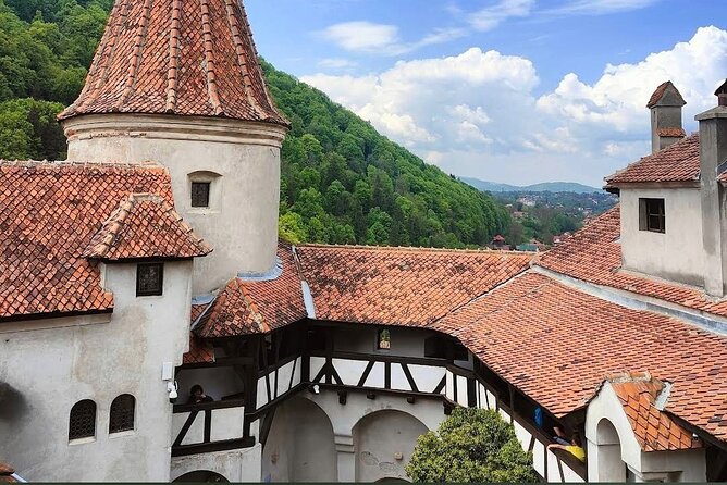 The Two Castles of Dracula: Bran and TârgovișTe - Frequently Asked Questions
