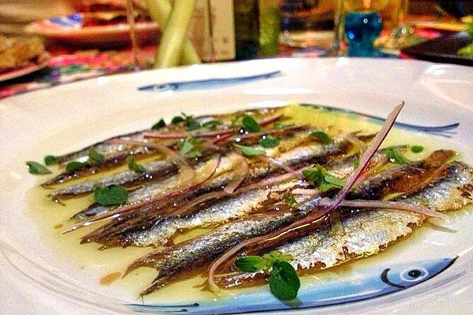 Traditional Italian Lunch in Como and Walk in the City Center - Special Offer Details