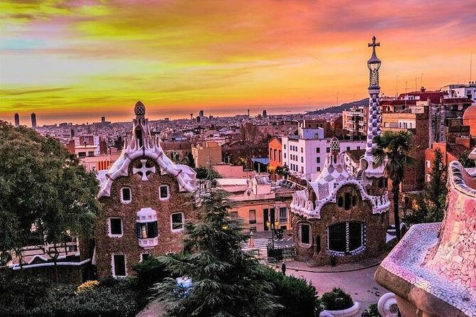 Two Hours Quick Barcelona Private Tour With Hotel Pick up - Booking