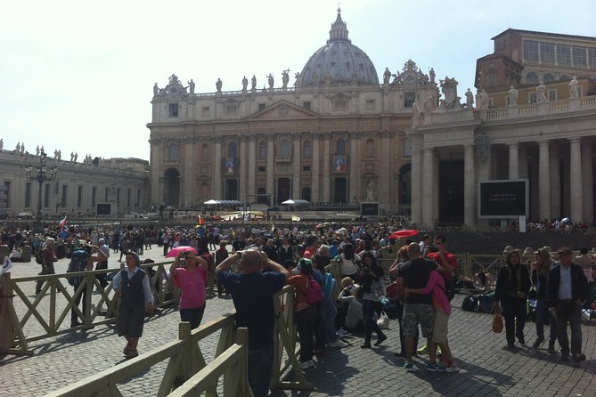 Vatican Museums With Skip the Lines Tickets and Official Tour Guide - Group Size and Private Tour