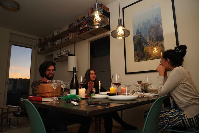 Viator Exclusive: Dine With a Cooking Show Contestant - Group Size and Operator
