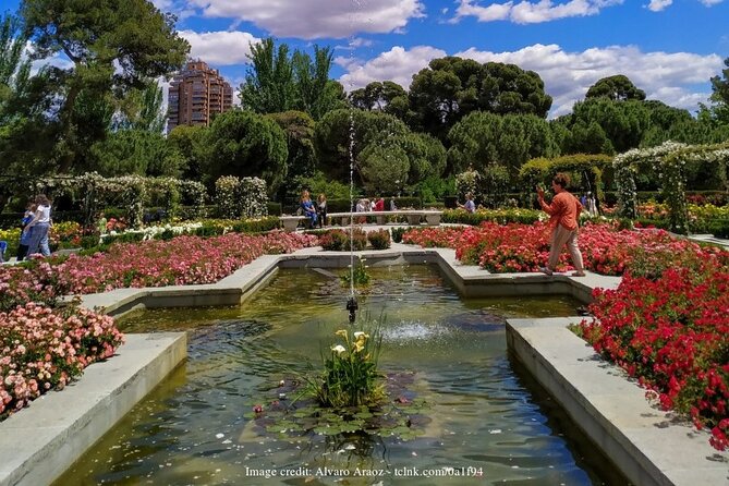 Welcome to Madrid: Private Half-Day Introductory Walking Tour - Pricing and Guarantee