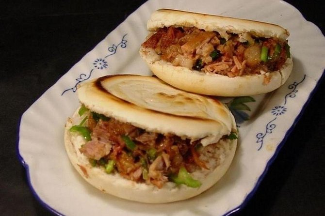 Xian Hidden Delicious Food Night Tour With English Speaking Guide 3hours - Transfer Details