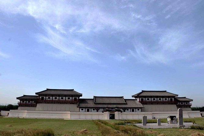 Xian Private Day Tour to Terracotta Warriors and Hanyangling - What to Bring
