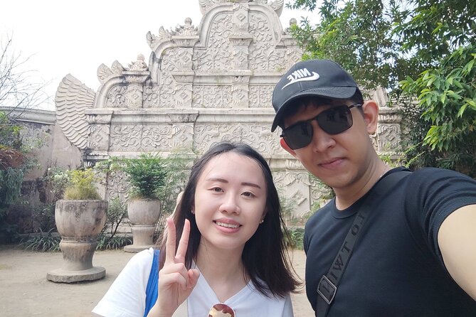 Yogyakarta Keraton & Tamansari Water Castle English/France Guide - Cancellation Policy