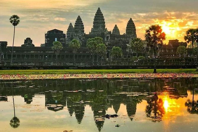 1 Day Angkor Wat With Small Circuit & Floating Village - Tour Experience