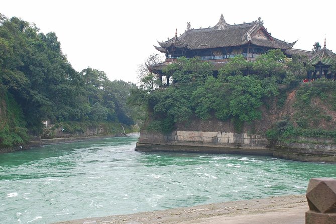 1-Day Chengdu Private Tour: Dujiangyan Ancient River Irrigation and Temple Site - Reservation Details