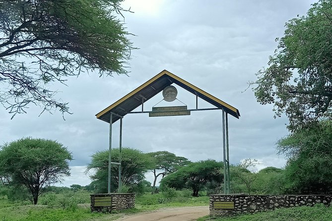 1-Day Tarangire National Park Tour - Inclusions