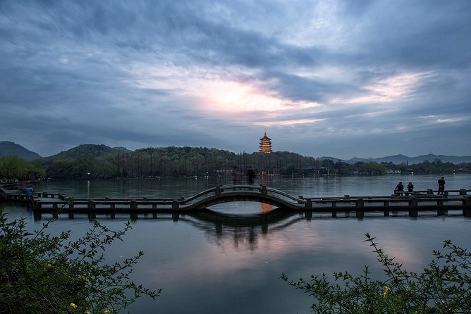 2 Days 1 Night Classic Tour to Catch the Highlights in Hangzhou - Booking and Confirmation Process