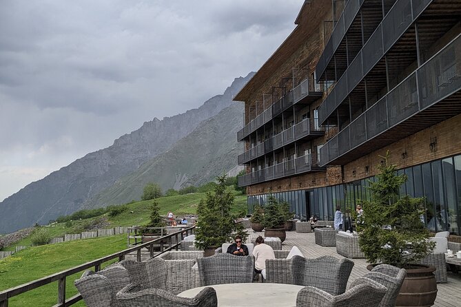 2 Days Wonderful Private Tour Kazbegi & Kakheti From Tbilisi - Flexible Pickup Options