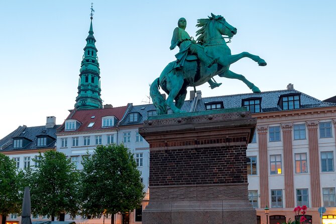 2 Hour Walking Introduction to Copenhagen and Its Main Sights - Price, Booking, and Cancellation Policy