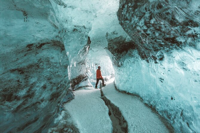 3 Day Winter Iceland Tour to Golden Circle, South Coast, Ice Cave - Accommodations and Meals