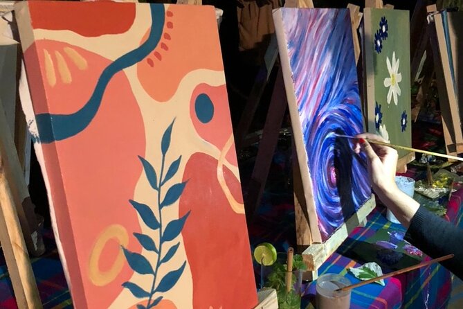 3 Hour Paint and Sip Party in Dar Es Salaam - Customizable Party Location