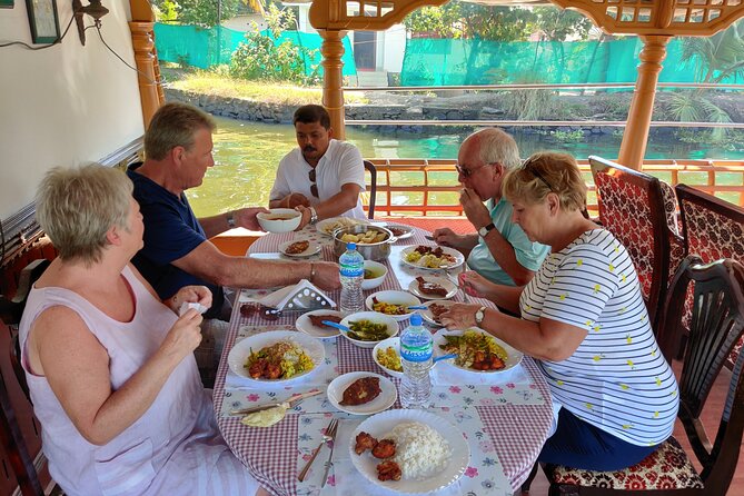 5 Nights 6 Days in Kerala Hills and Backwaters - Pickup and Meeting Points