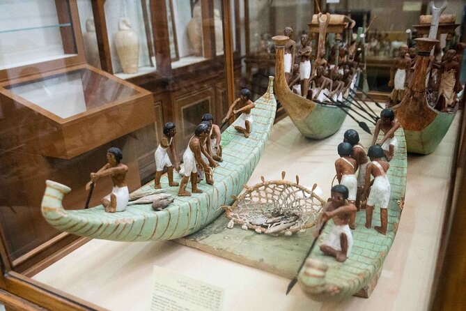8 Hour Private Tour in Pyramids, Egyptian Museum, Khan Al-Khalili - Pickup and Booking Information