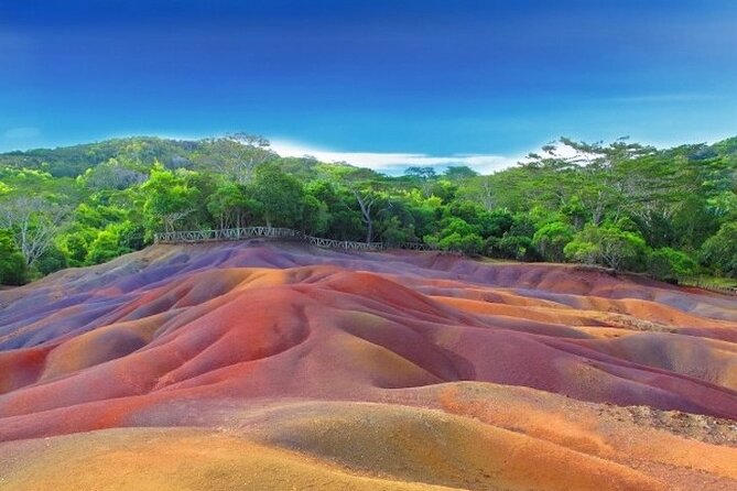 Adventure Instagram Tour: Hike Le Morne, Maconde, 7-Coloured Earth & Waterfall - Participant Requirements